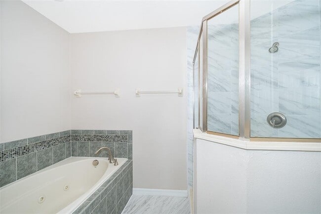 Building Photo - 4824 Fiorazante Ave