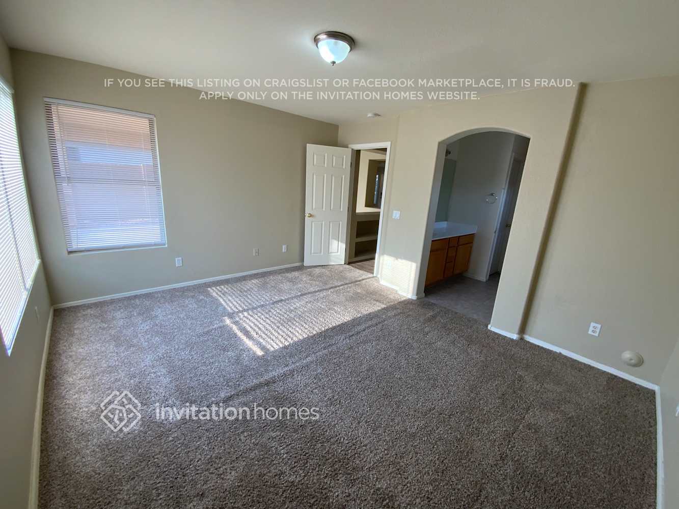 Building Photo - 16584 N 162nd Ln