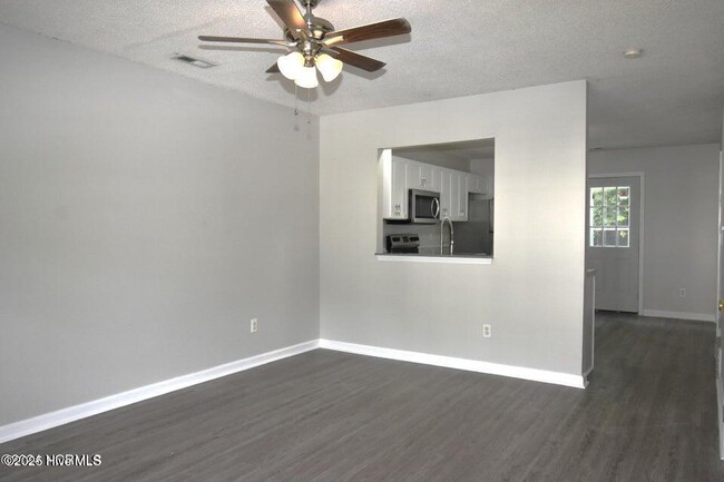 Building Photo - 2031 Brandymill Ln
