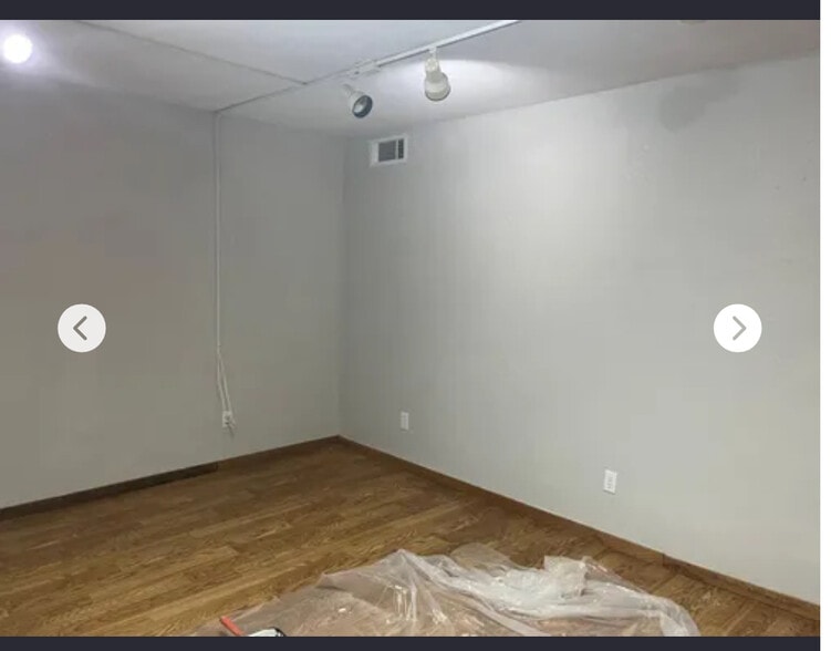 Building Photo - 194 N Centennial Ave