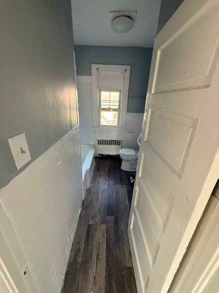 Building Photo - 10 Erwin Pl