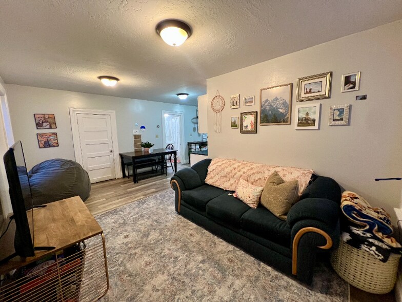 Building Photo - 681 N 100 E