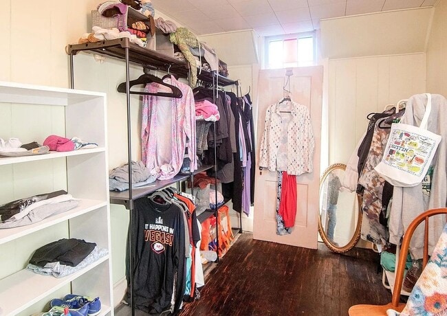 Building Photo - Gorgeous 19th Century Victorian showpiece