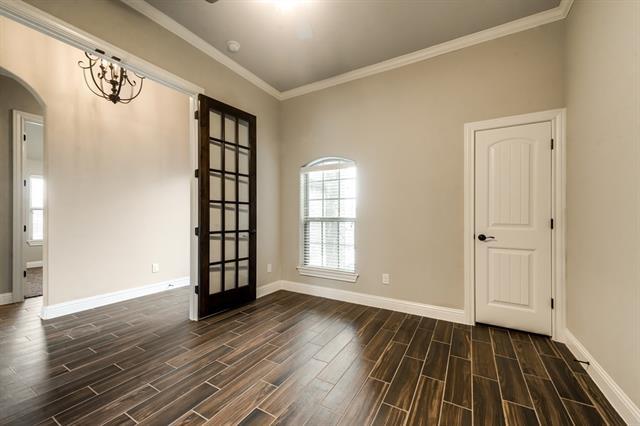 Building Photo - 3200 Windcrest Dr