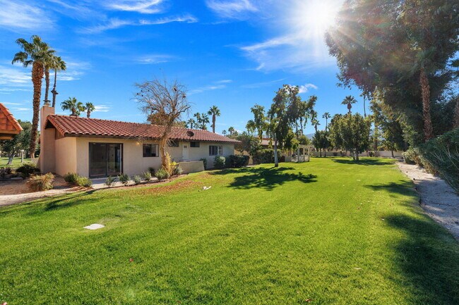 Building Photo - 41045 Largo