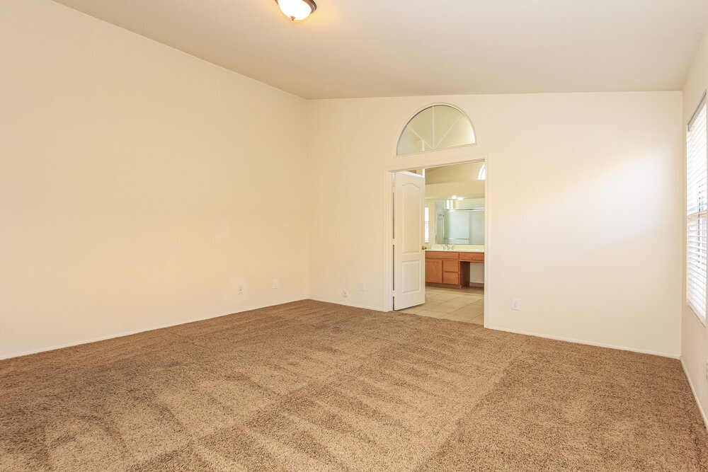 Building Photo - 9960 W Runion Dr