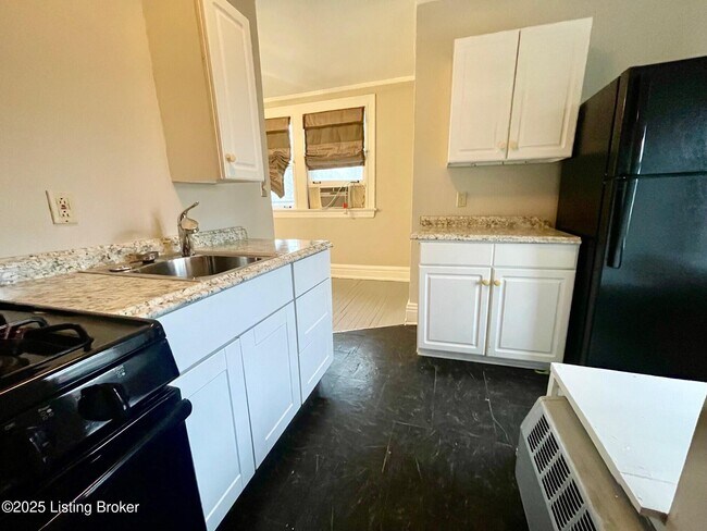 Building Photo - 1401 E Breckinridge St