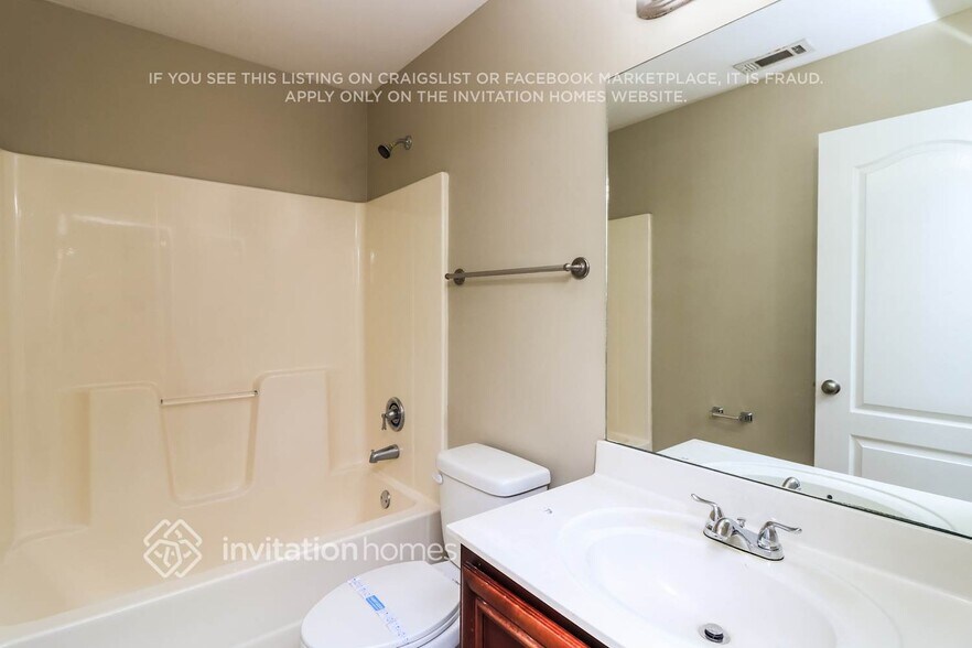 Building Photo - 5591 Hickory Stone Dr
