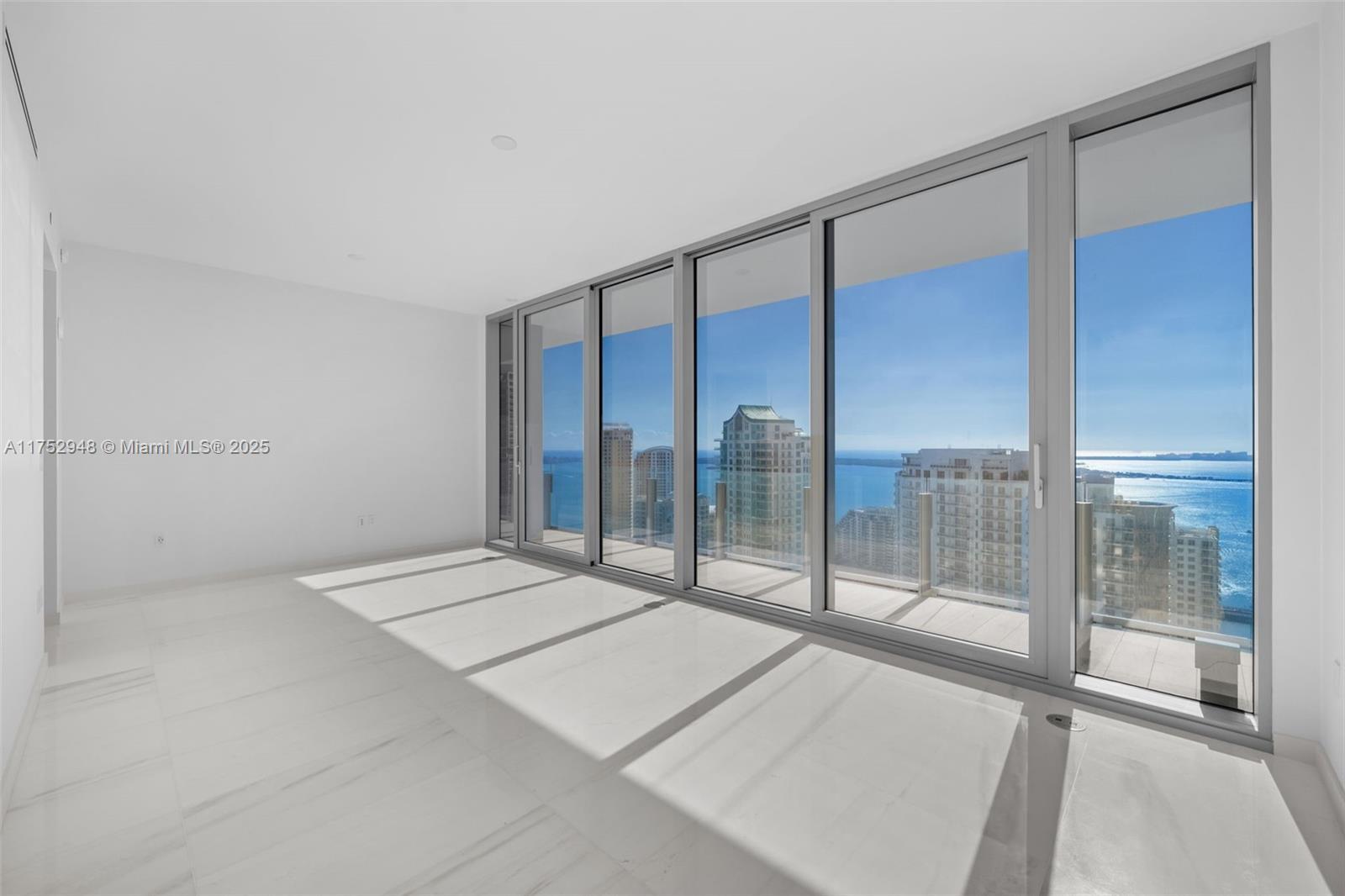 Building Photo - 300 Biscayne Boulevard Way