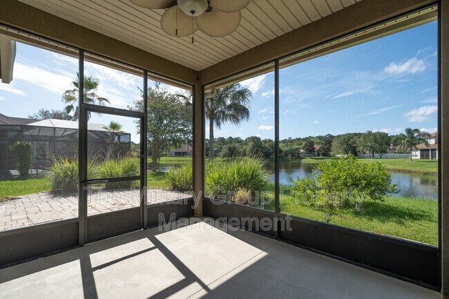 Building Photo - 374 Porta Rosa Circle
