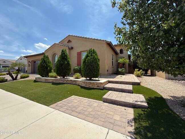 Building Photo - 2307 E Mahogany Pl