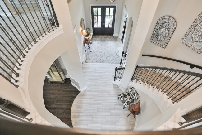 Building Photo - 33580 Green Prairie Dr