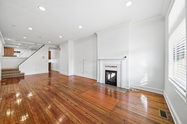 Building Photo - 1153 Jaeger St