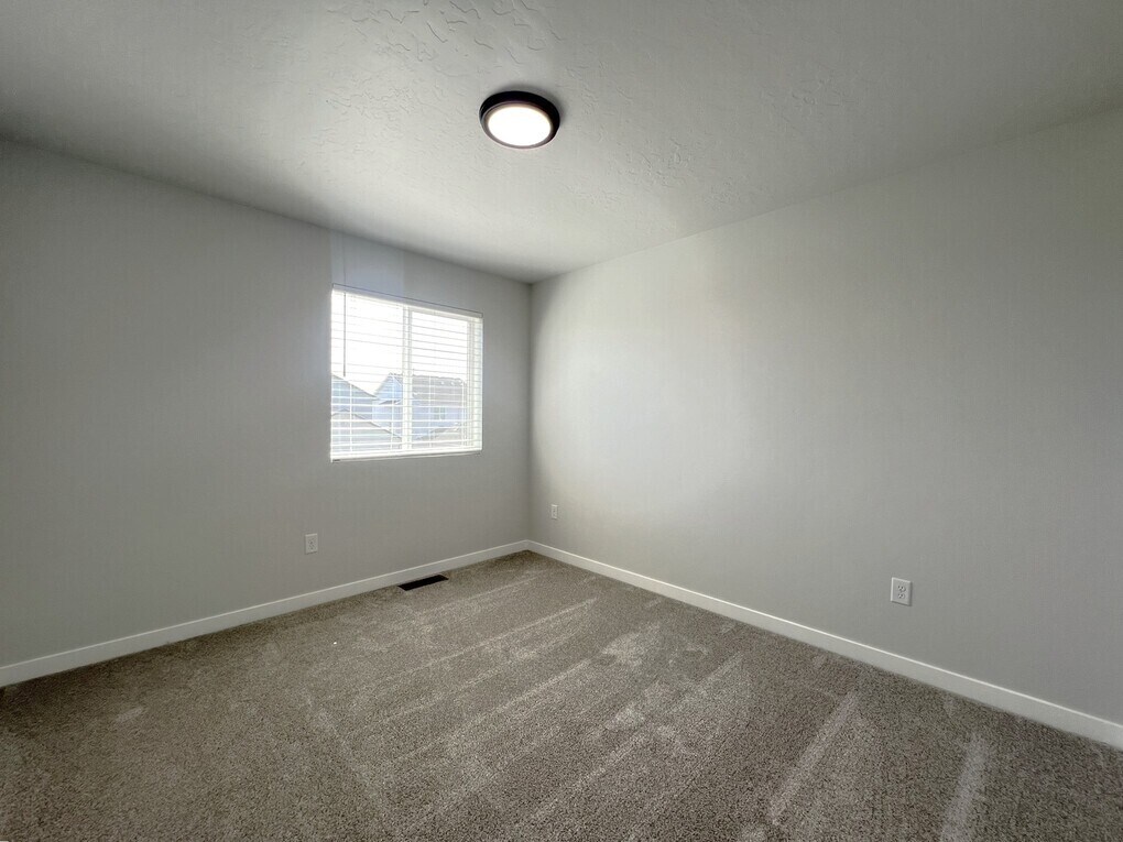 Building Photo - 3089 E Mossy Creek Dr