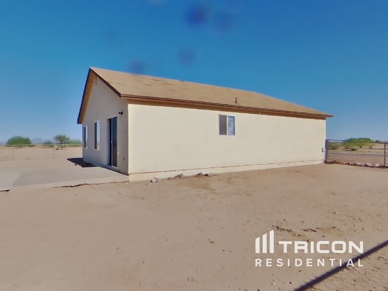 Building Photo - 12723 W Jenero Dr