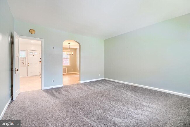 Building Photo - 4318 Seidel Ave