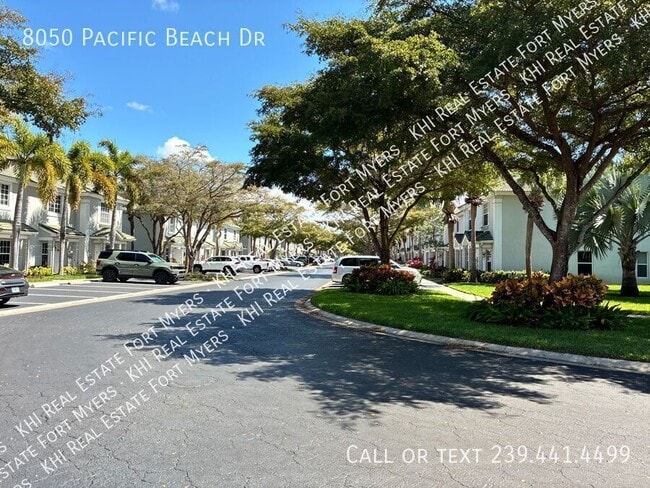 Building Photo - 8050 Pacific Beach Dr