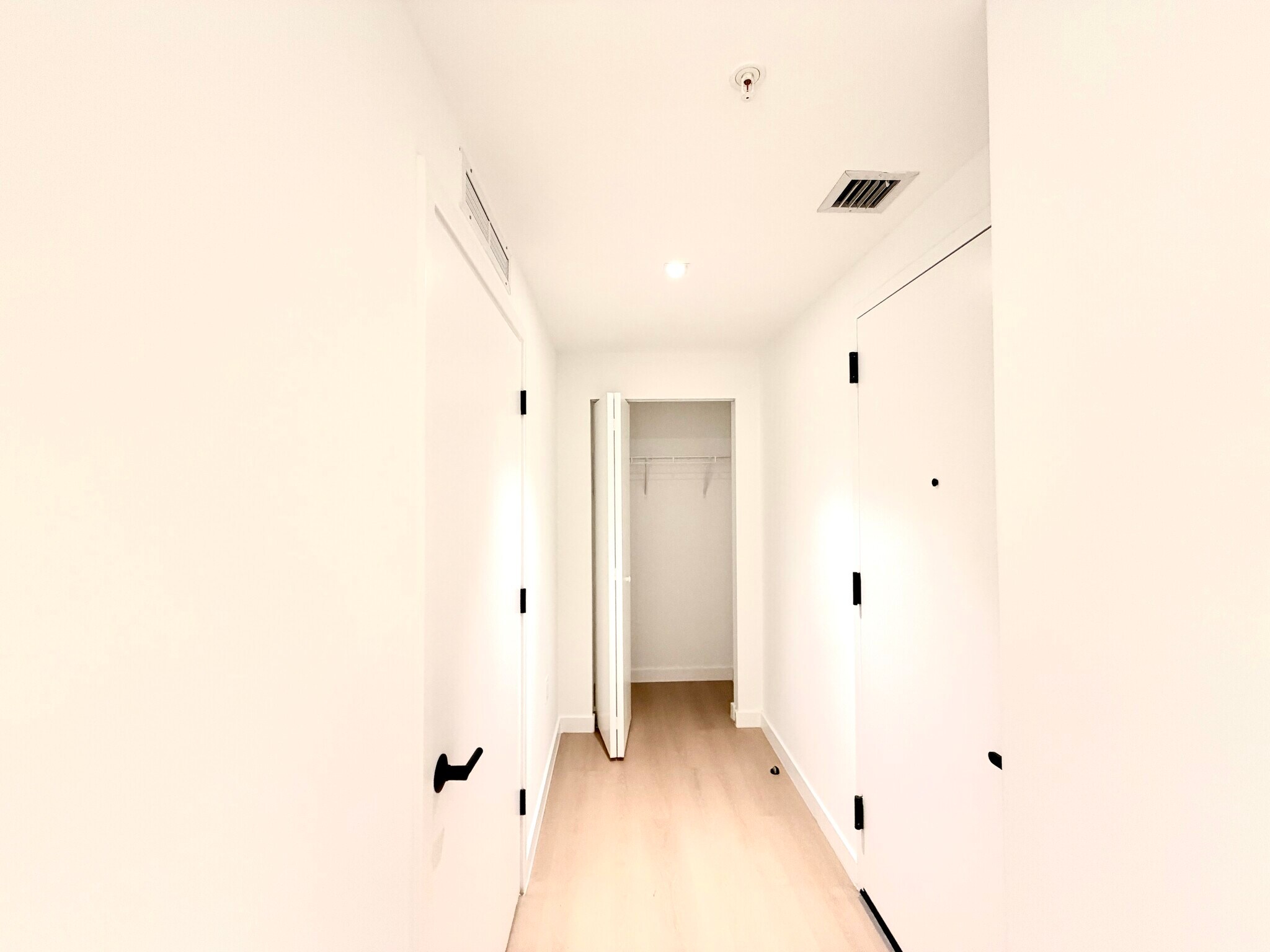 Building Photo - 107 NW 32nd St