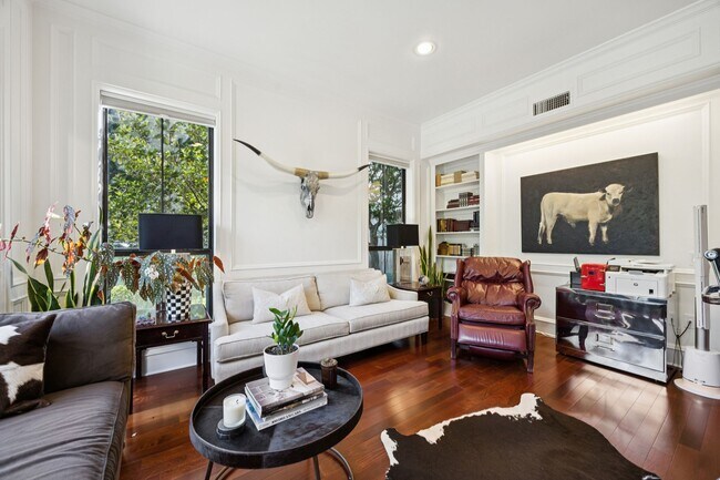 Building Photo - 4964 Post Oak Timber Dr