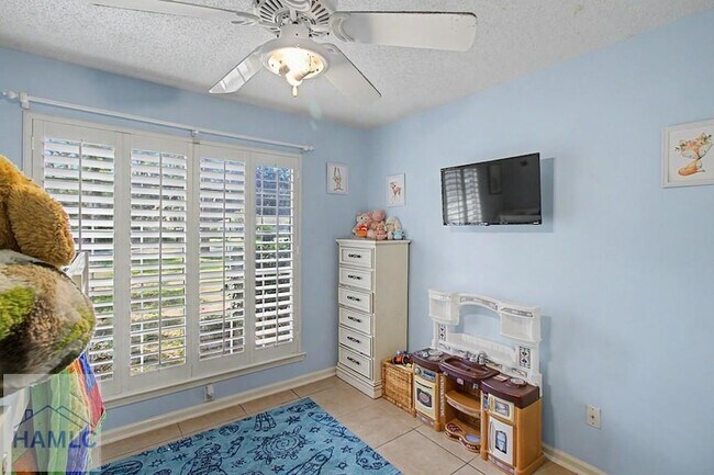 Building Photo - 402 Quail Trail