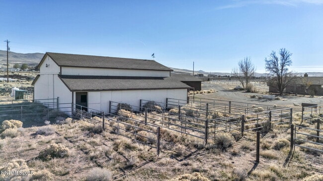 Building Photo - 430 Calle De La Plata