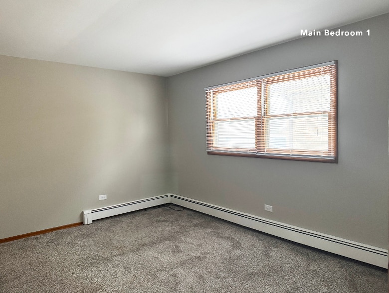 Building Photo - 9720 Ravinia Ct