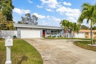 Building Photo - 3173 Fountainhead Dr