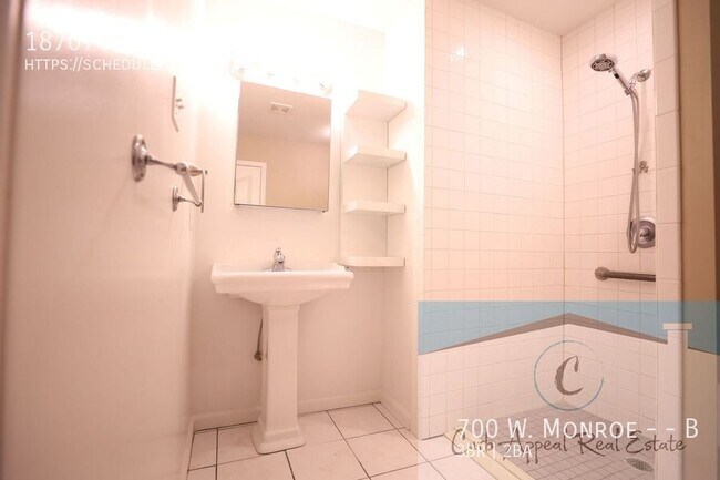 Building Photo - 700 W Monroe Ave