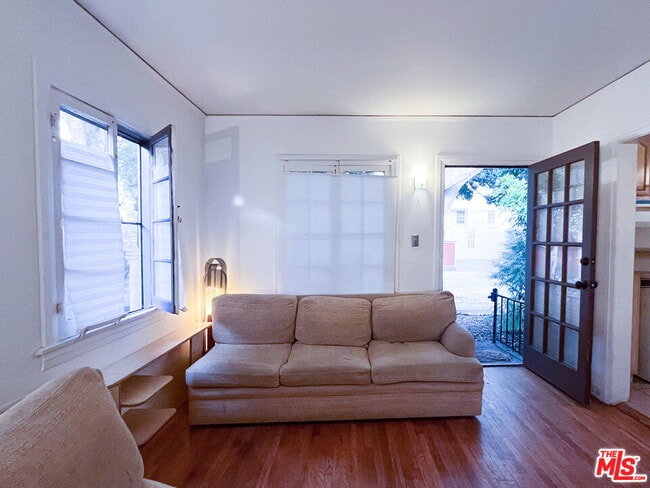 Building Photo - 1120 20th St