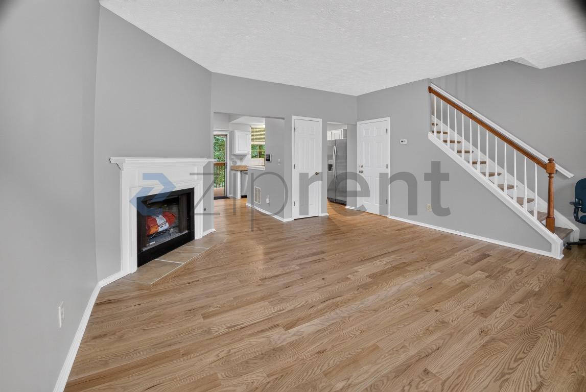 Building Photo - Unit N/A