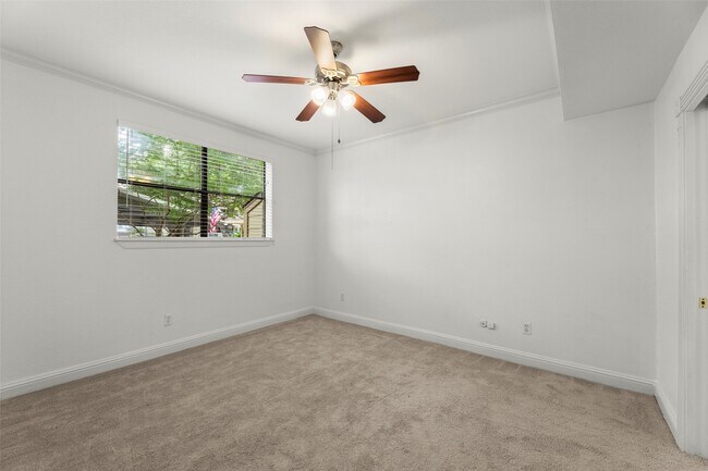 Building Photo - 1881 Bering Dr
