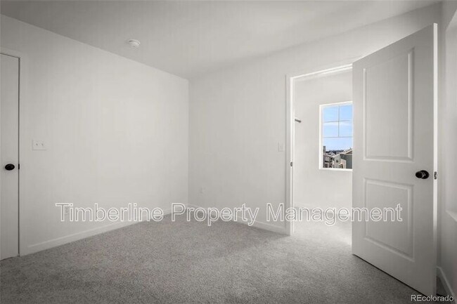 Building Photo - 6323 Scrabble Vw