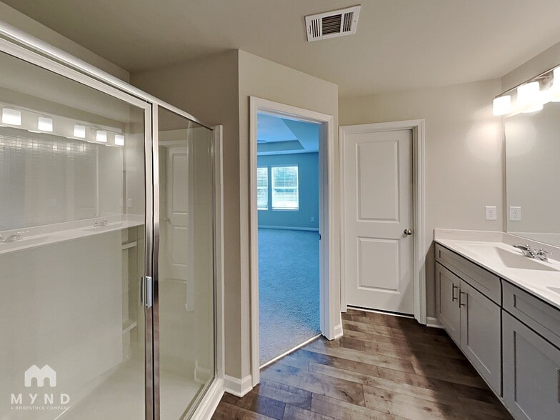 Building Photo - 6171 Redan Overlook