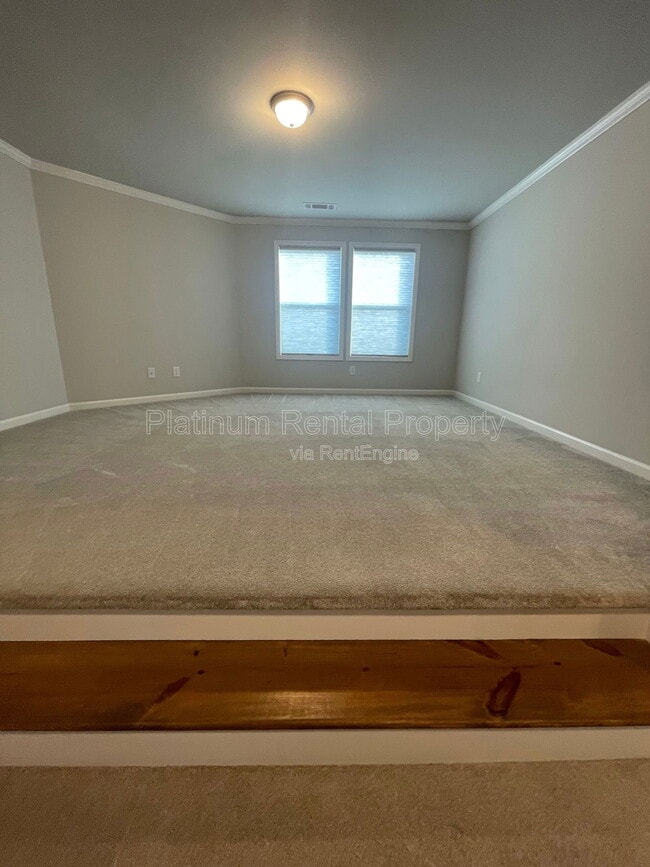 Building Photo - 8225 Crooked Crk Dr