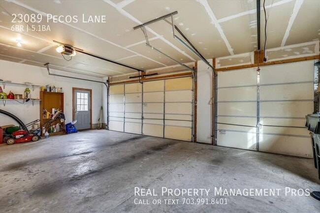 Building Photo - 23089 Pecos Ln