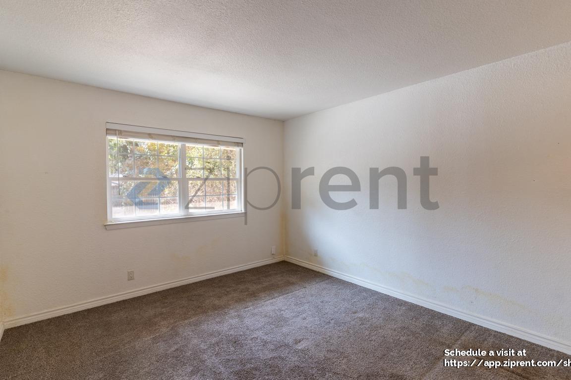 Building Photo - 4903 Sage Hen Dr