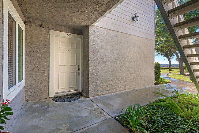 Building Photo - Remodeled Seawatch Condo with Beautiful Views
