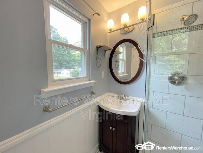 Building Photo - 5736 Avalon Woods Dr