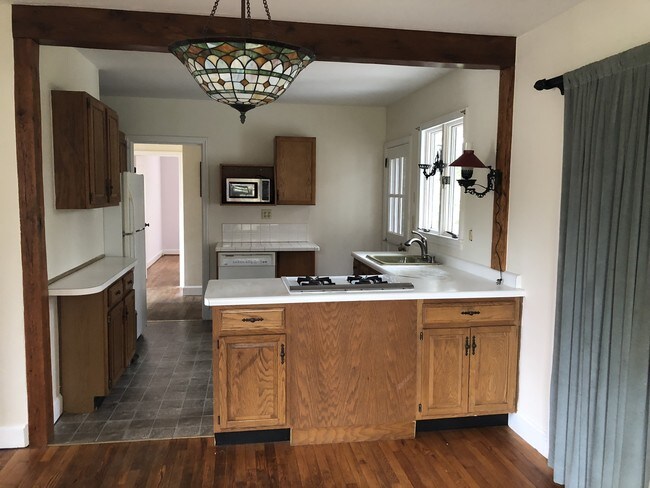 Kitchen view from DR - 1525 Dawnview Dr