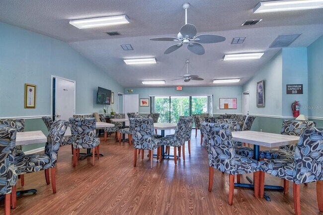 Building Photo - 900 Cove Cay Dr