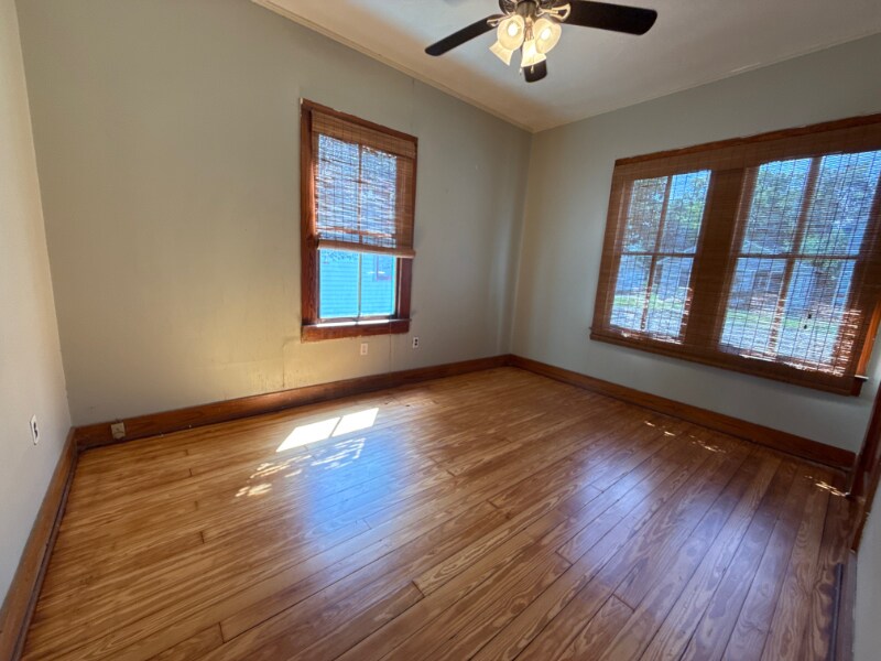 Building Photo - 416 Voorhies St