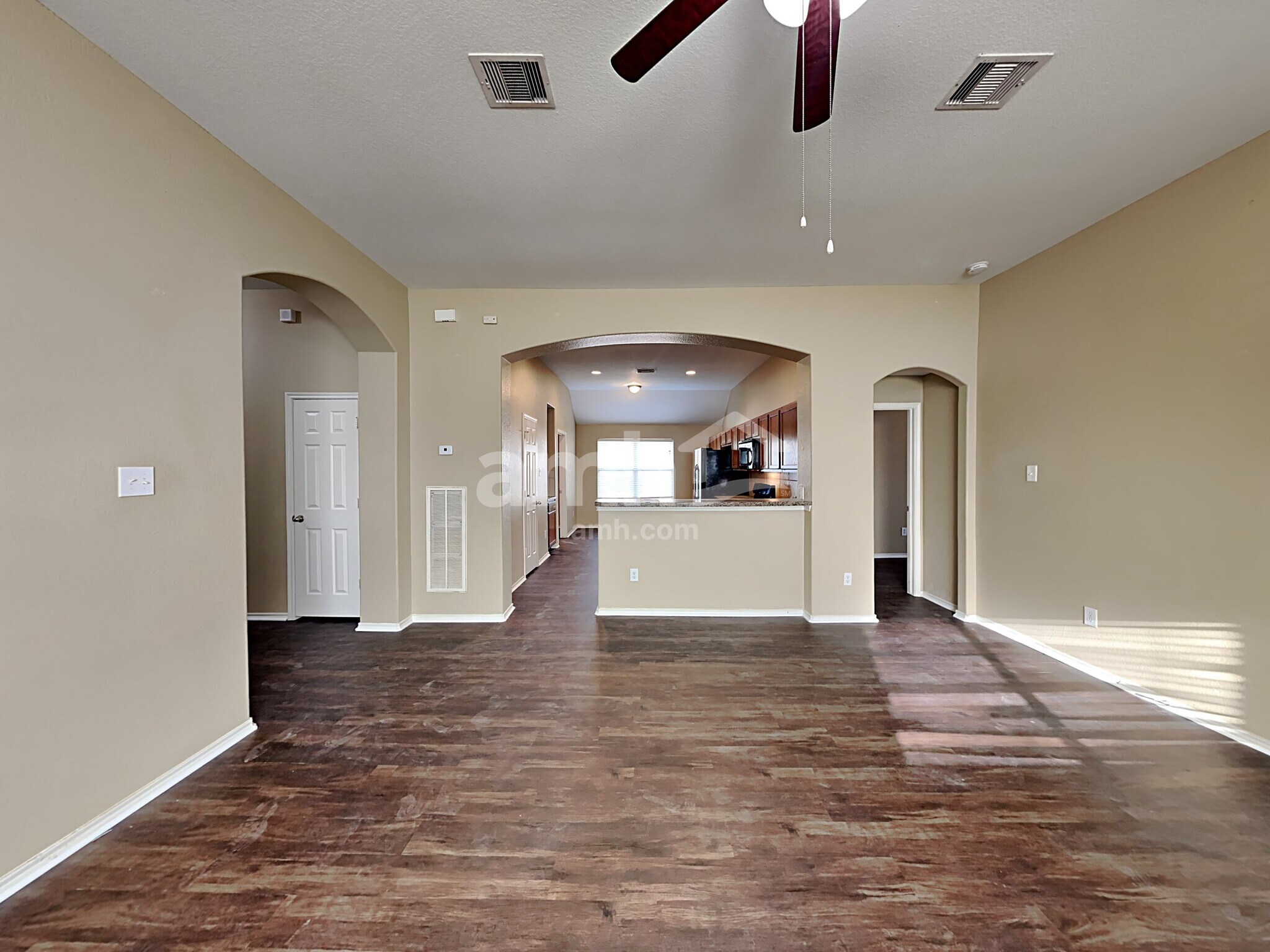 Building Photo - 18550 Sunrise Pines Dr