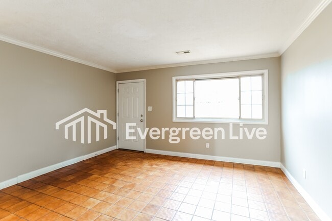 Building Photo - 5336 Mapleridge Dr