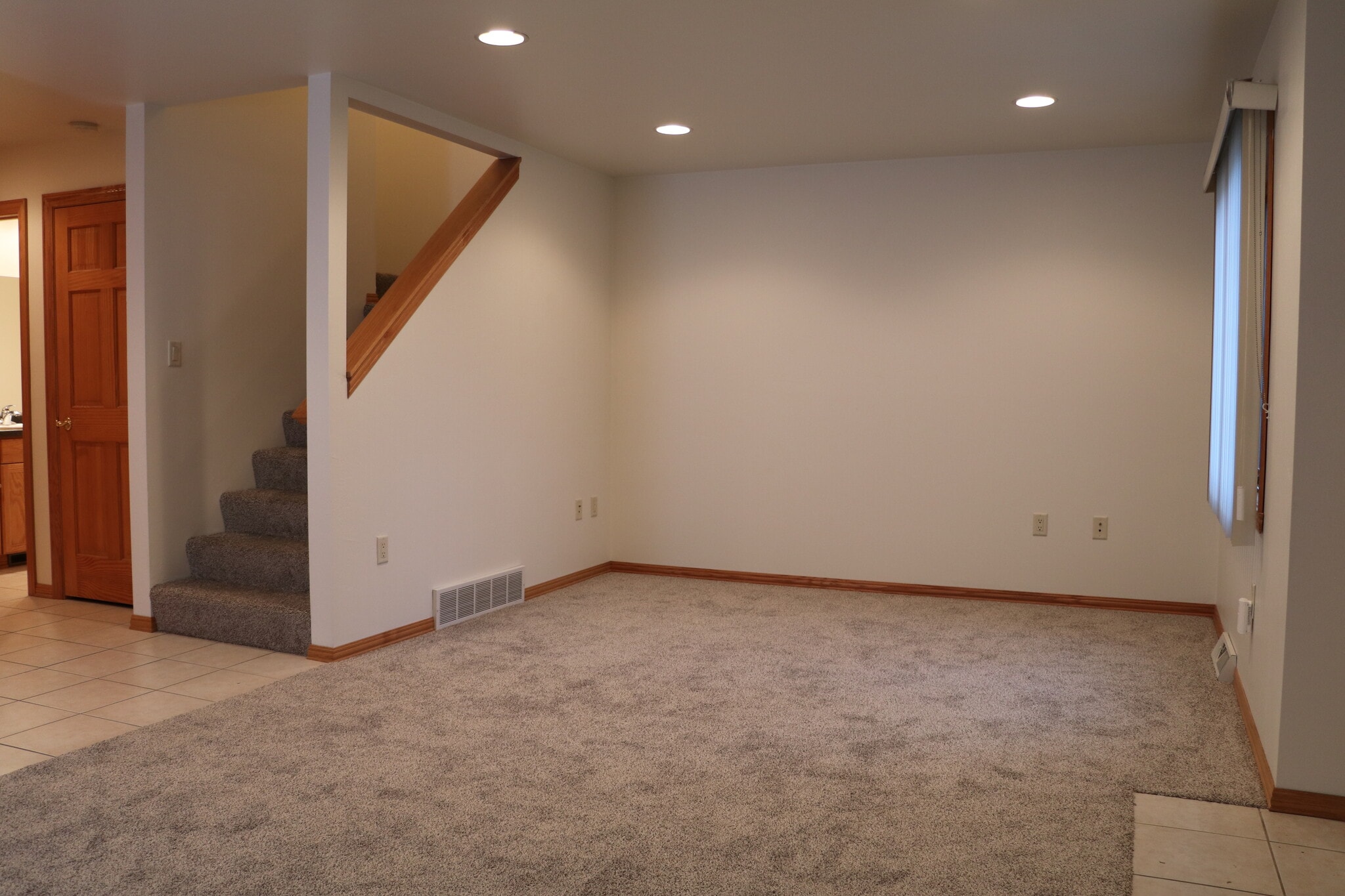 Stairs - 932 Cedar St