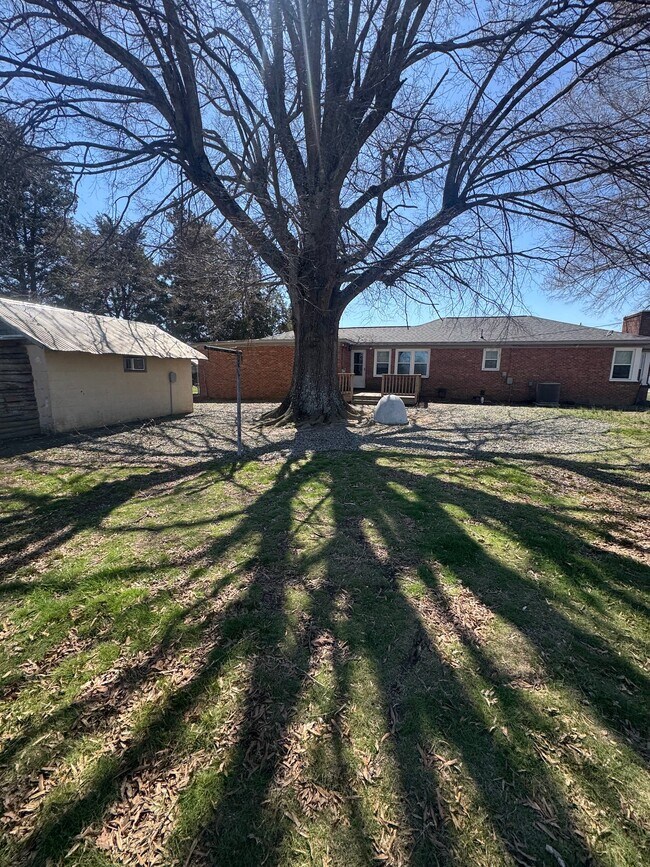 Building Photo - 6047 Suits Rd