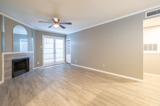 Building Photo - 14600 Fonmeadow Dr