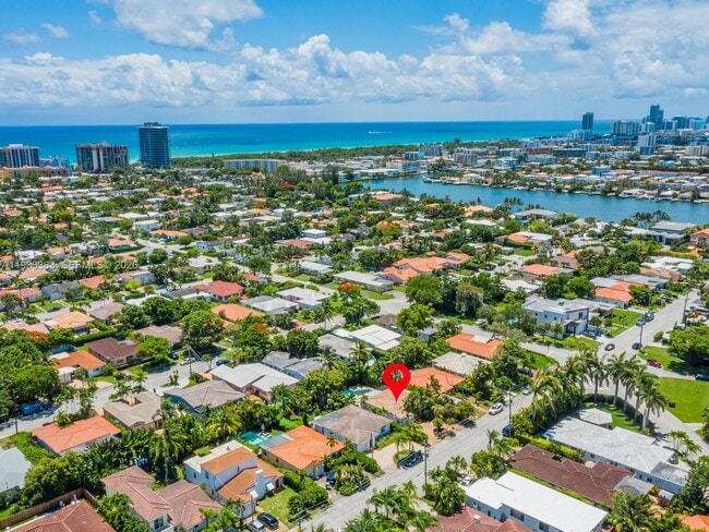 Building Photo - 8927 Hawthorne Ave