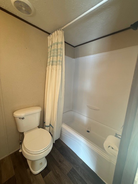 Building Photo - 4643 Township Rd 222