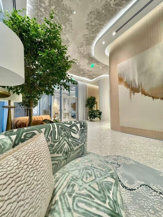 Building Photo - 77 SE 5th St