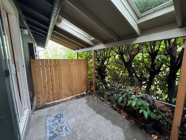 Building Photo - 3632 S Alaska St